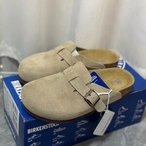 Birkenstock Women's Beige Suede Mules🍪